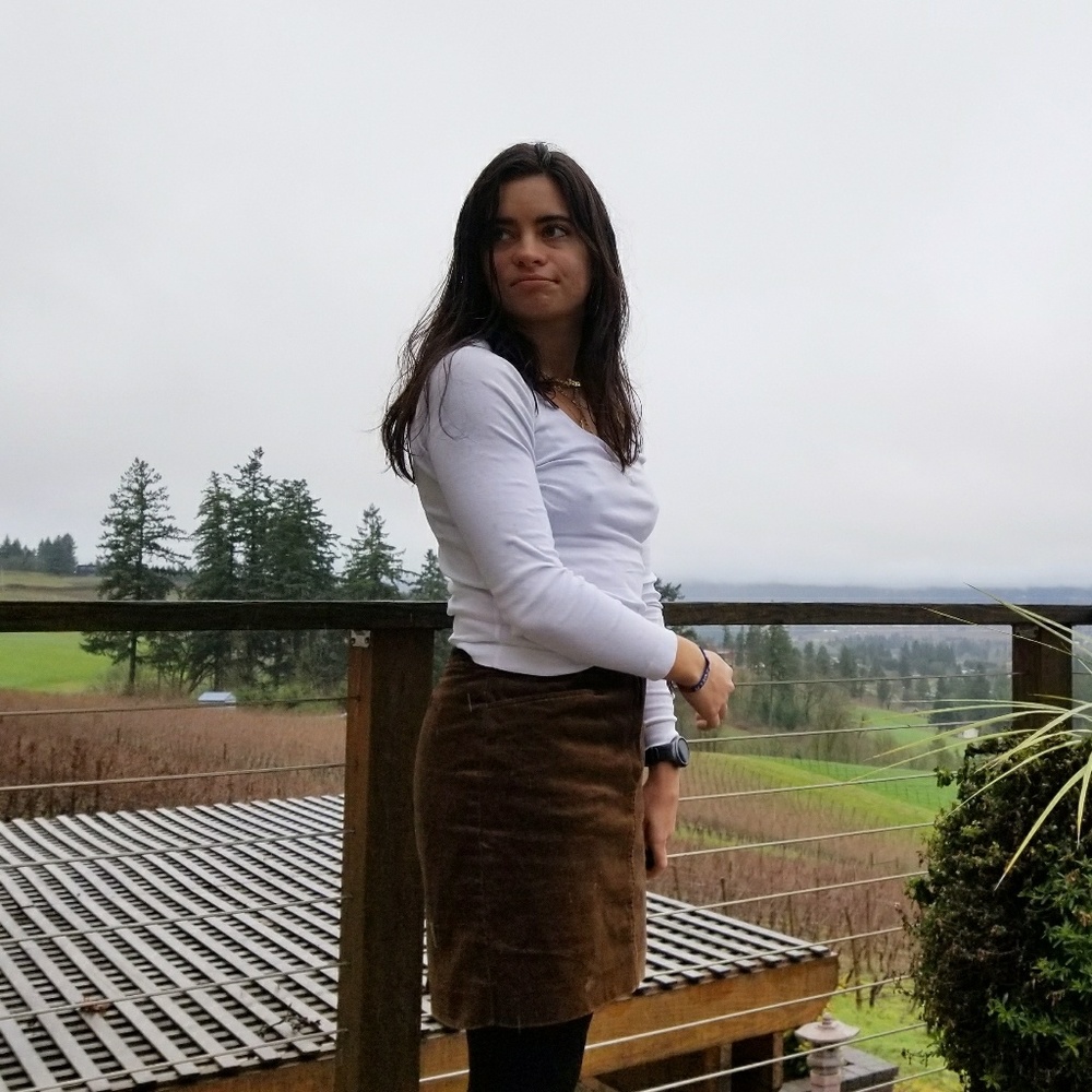 Meet your Posher, Chloe